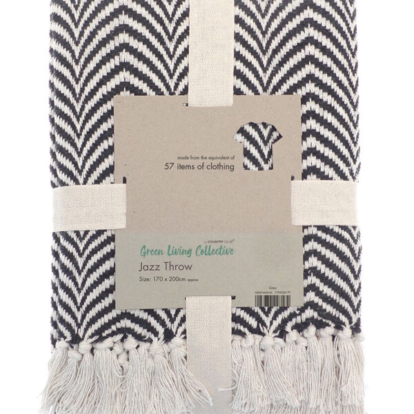 Recycled mixed-fabric throw Thumbnail