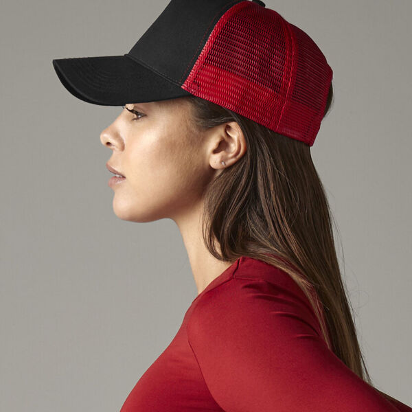 Snapback trucker Thumbnail